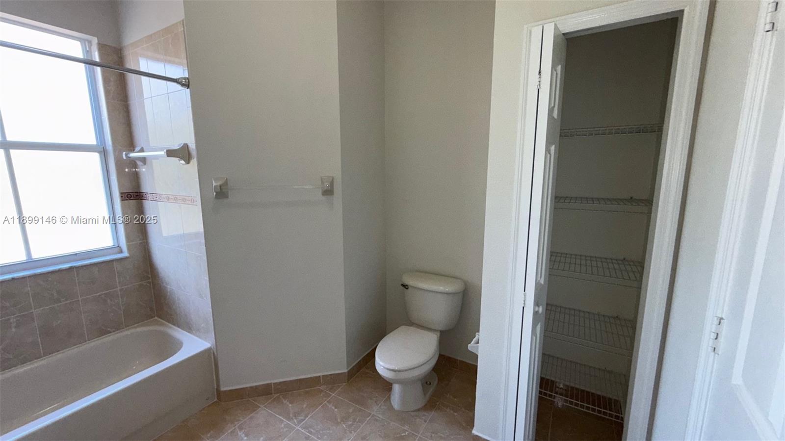 RIVERSIDE AT BISC NATL PK - Residential Lease