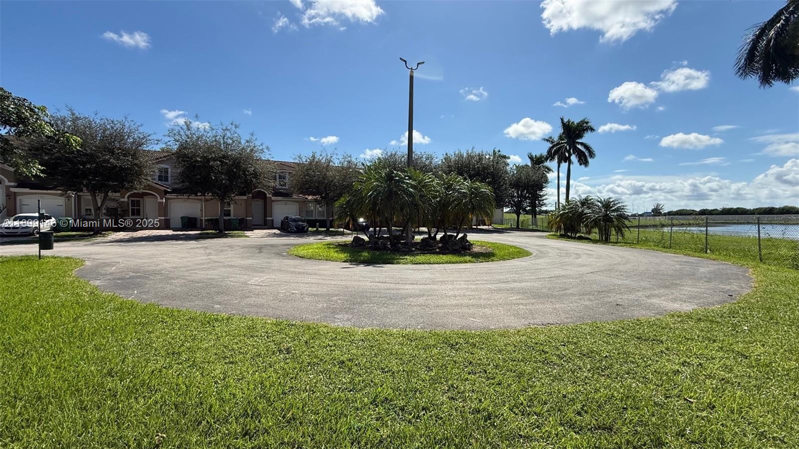 RIVERSIDE AT BISC NATL PK - Residential Lease