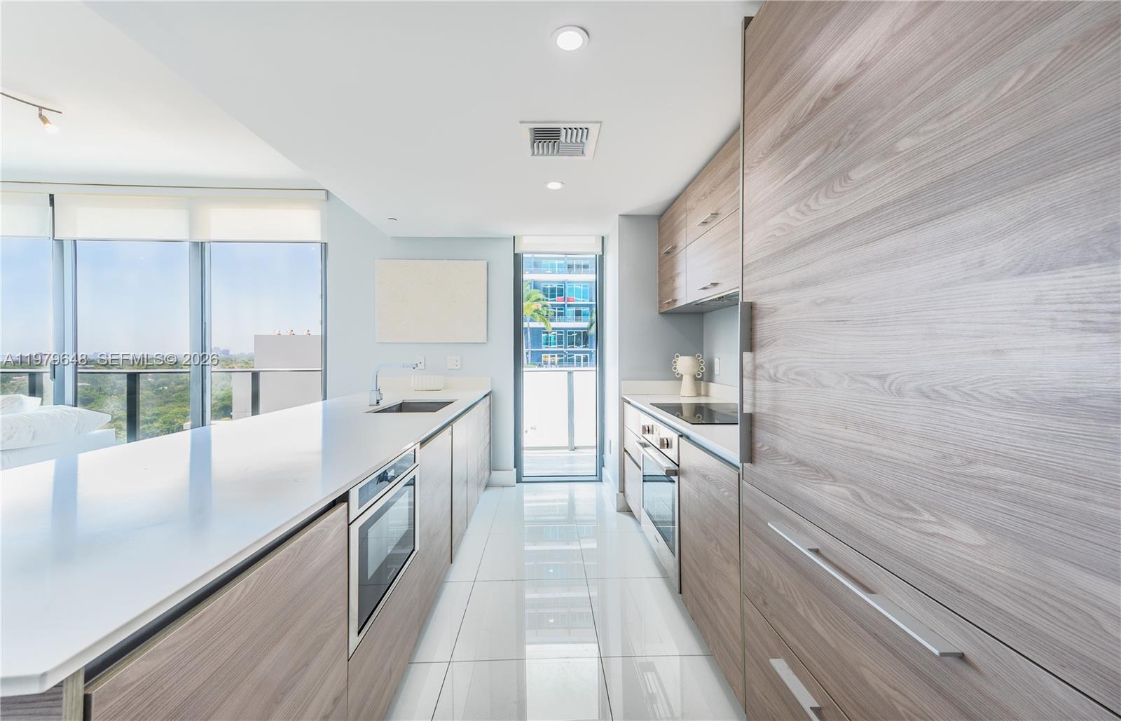 1300 S Miami Ave 1206