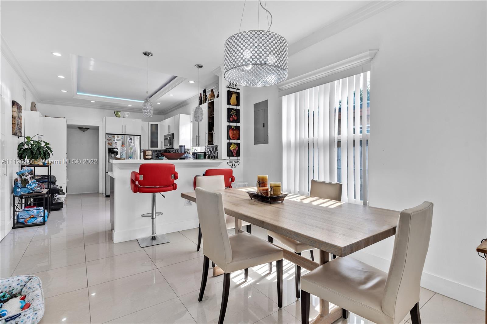 PINE HIGHLANDS - Residential