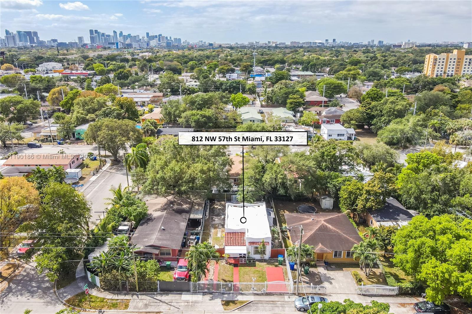 PINE HIGHLANDS - Residential