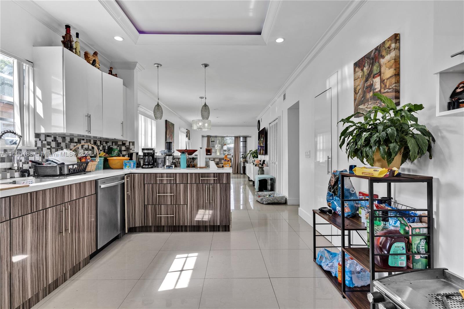 PINE HIGHLANDS - Residential