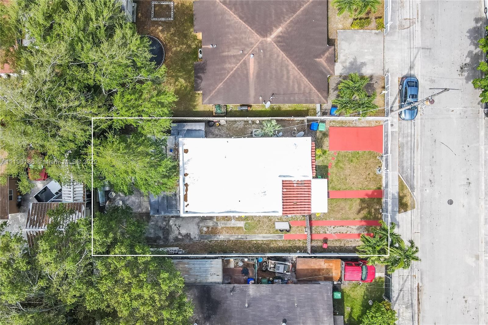 PINE HIGHLANDS - Residential