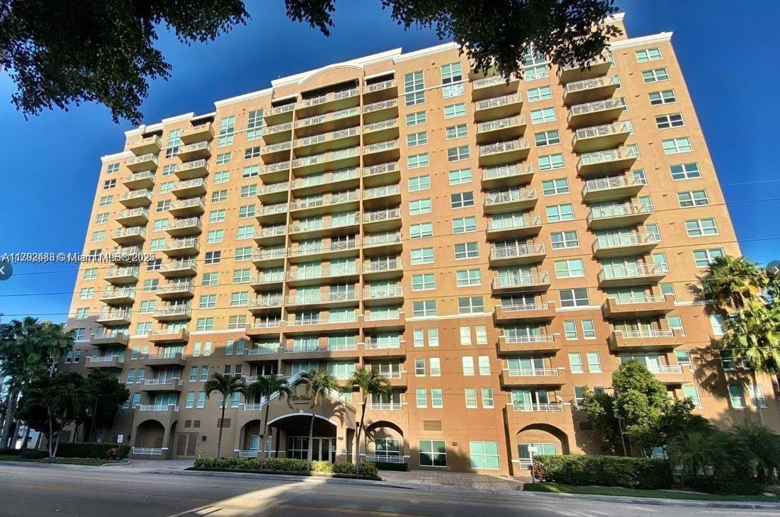 2665 Sw 37th Ave 101, Miami, Broward County, Florida - 3 Bedrooms  
3 Bathrooms - 
