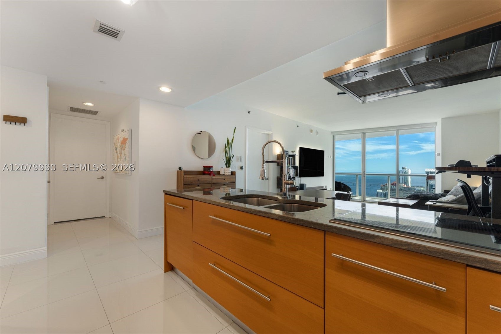 495 Brickell Ave 4709