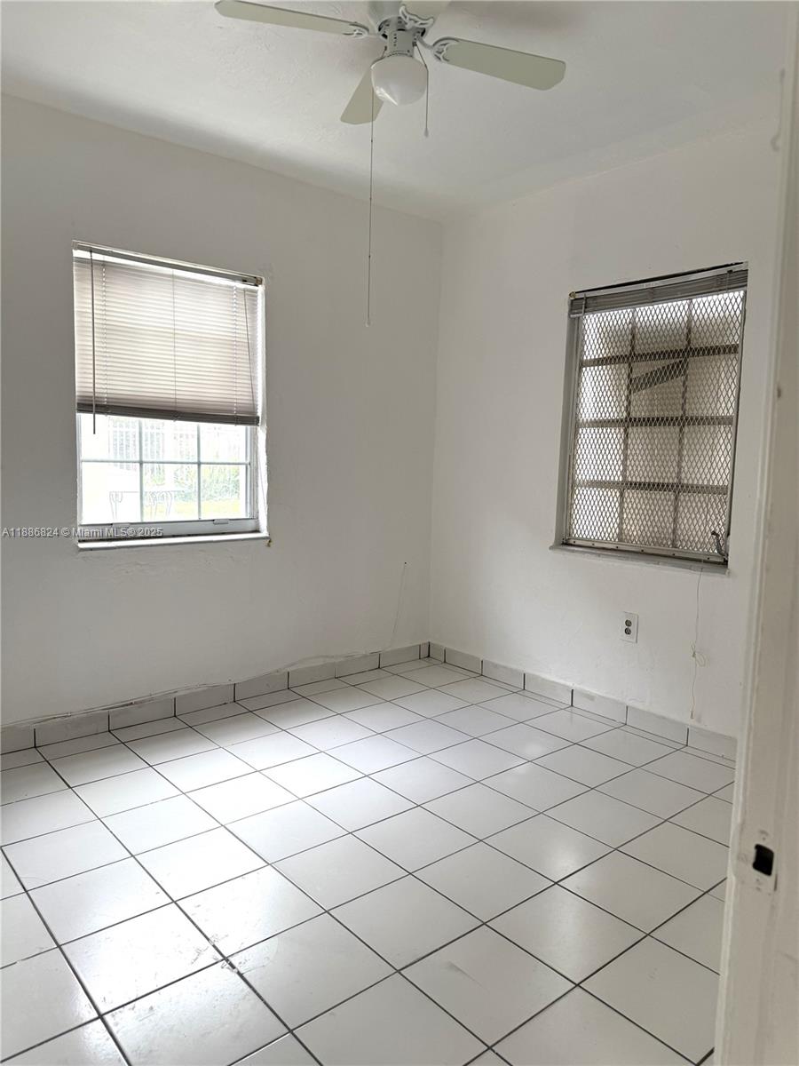 LAWNVIEW - Residential Lease