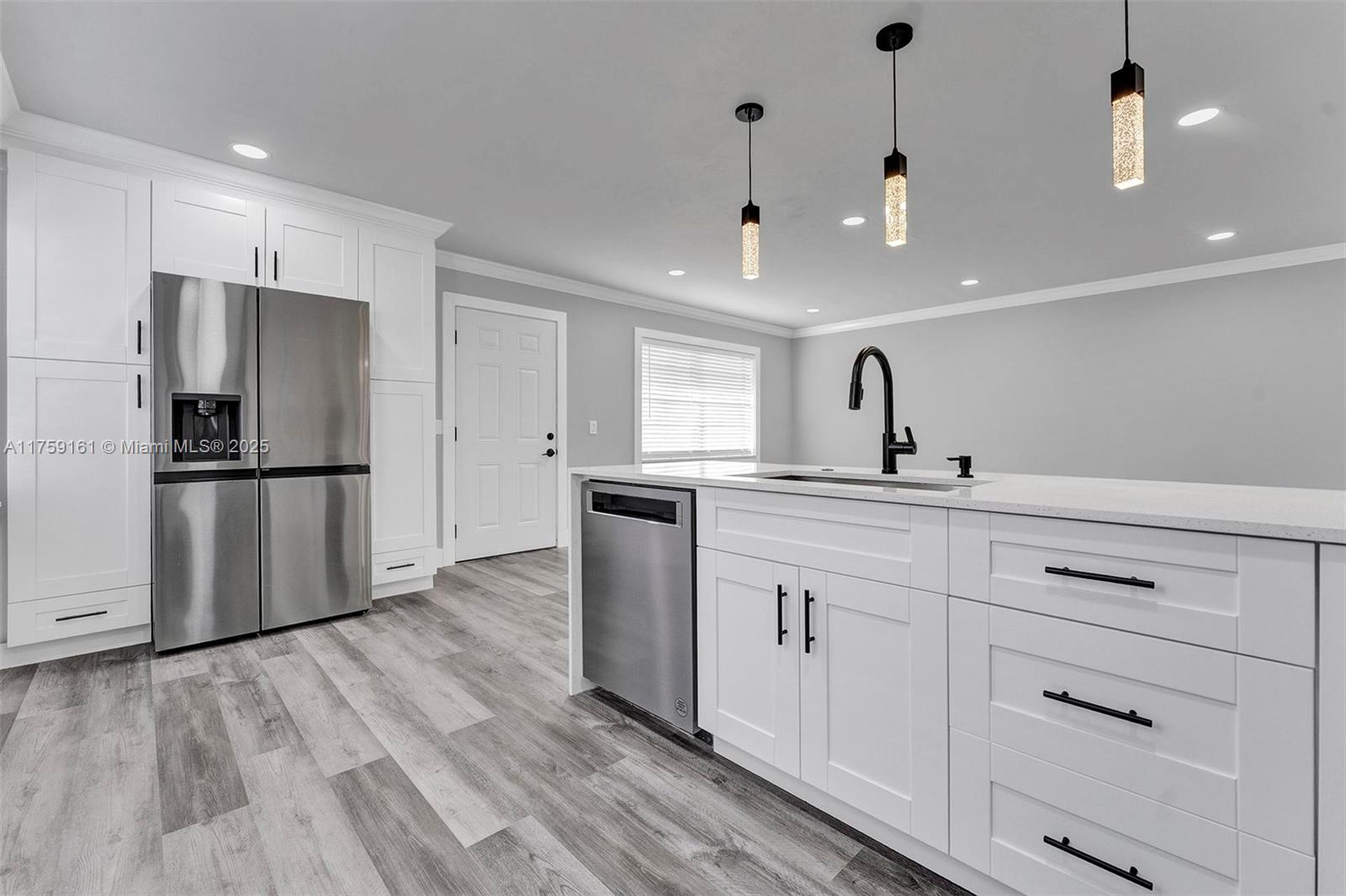 KINGS POINT FLANDERS COND - Residential