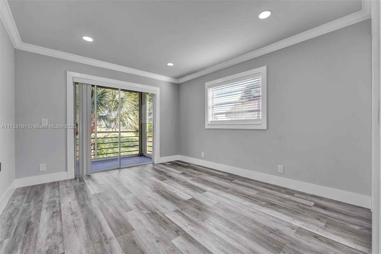 KINGS POINT FLANDERS COND - Residential