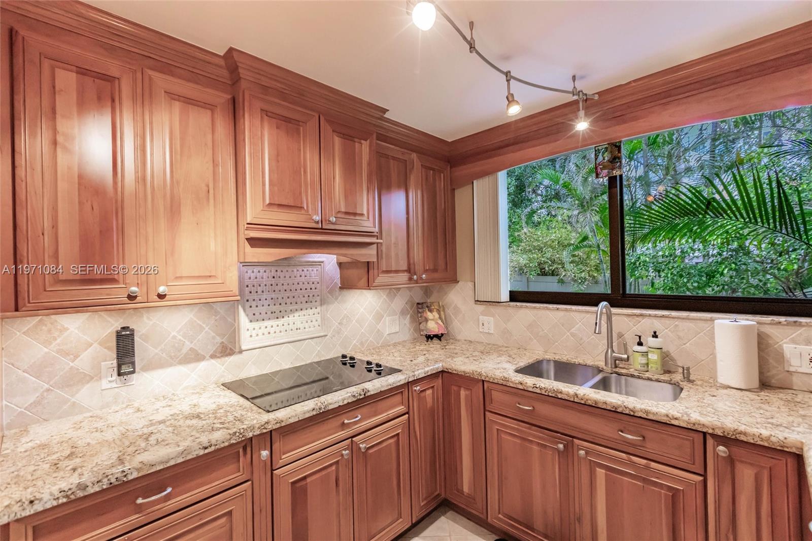 OCEANAGE CONDO - Residential