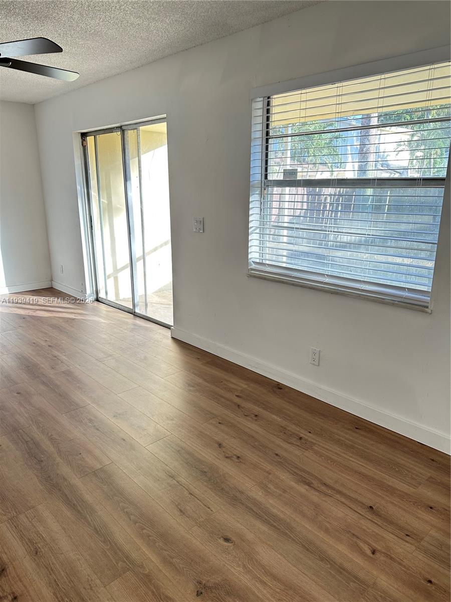 NO 1 PALM-AIRE VILLAGE CO - Residential Lease