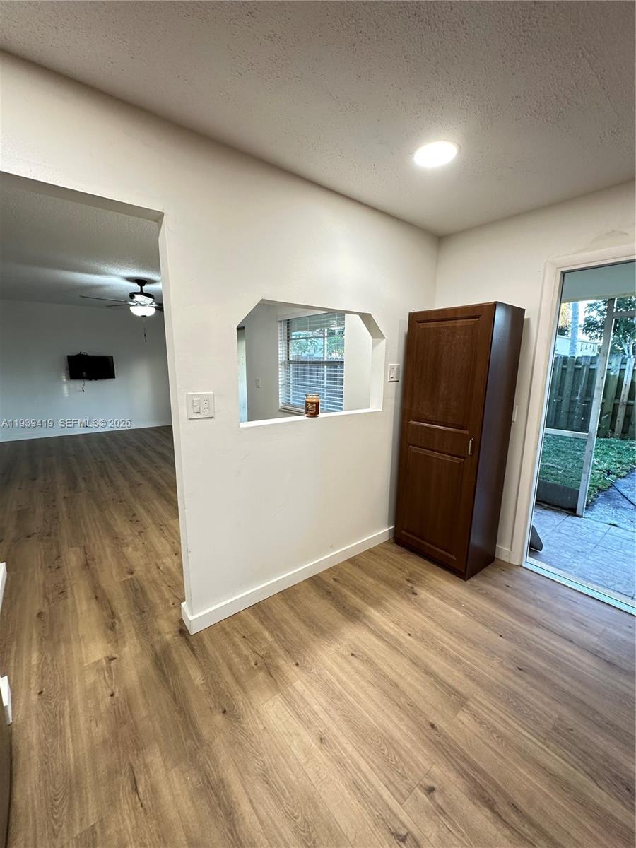 NO 1 PALM-AIRE VILLAGE CO - Residential Lease