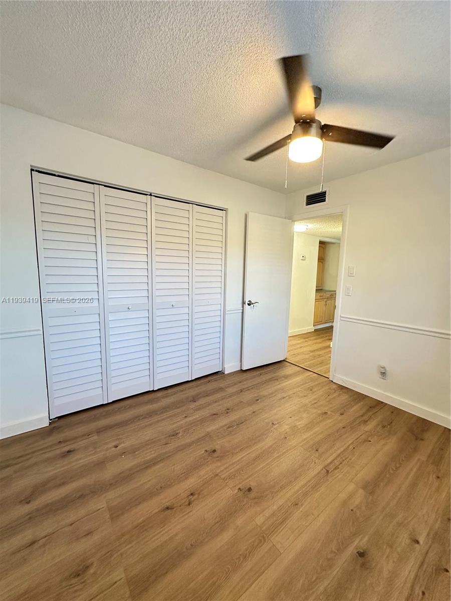 NO 1 PALM-AIRE VILLAGE CO - Residential Lease