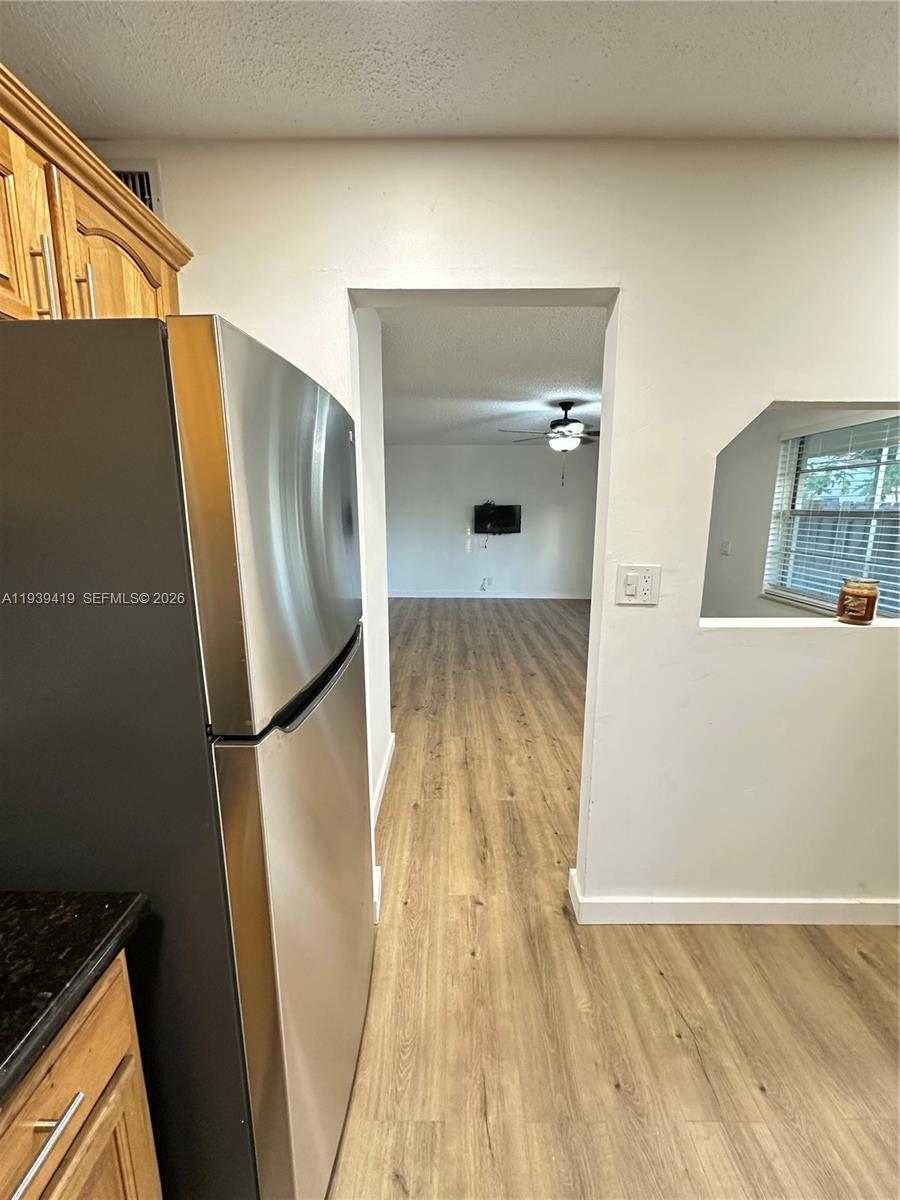 NO 1 PALM-AIRE VILLAGE CO - Residential Lease