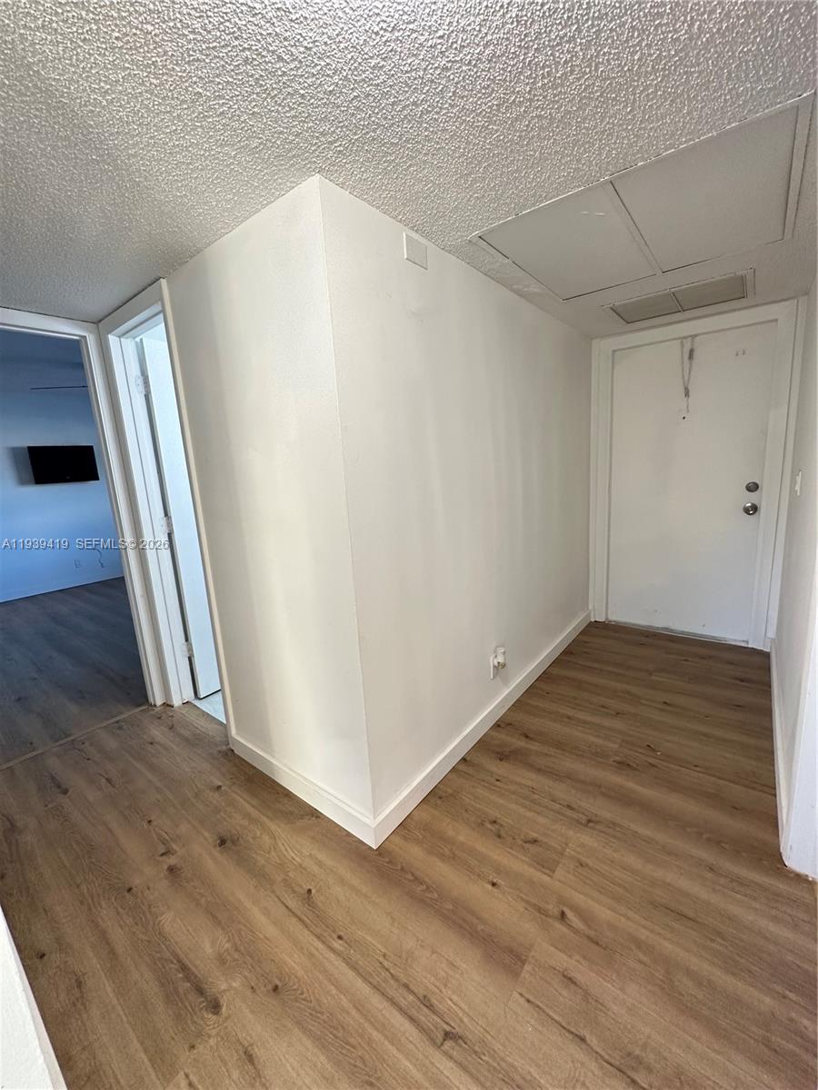 NO 1 PALM-AIRE VILLAGE CO - Residential Lease