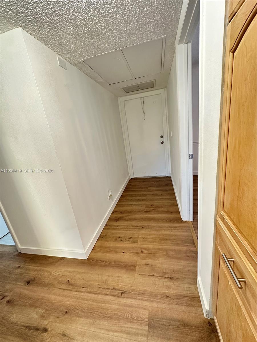 NO 1 PALM-AIRE VILLAGE CO - Residential Lease