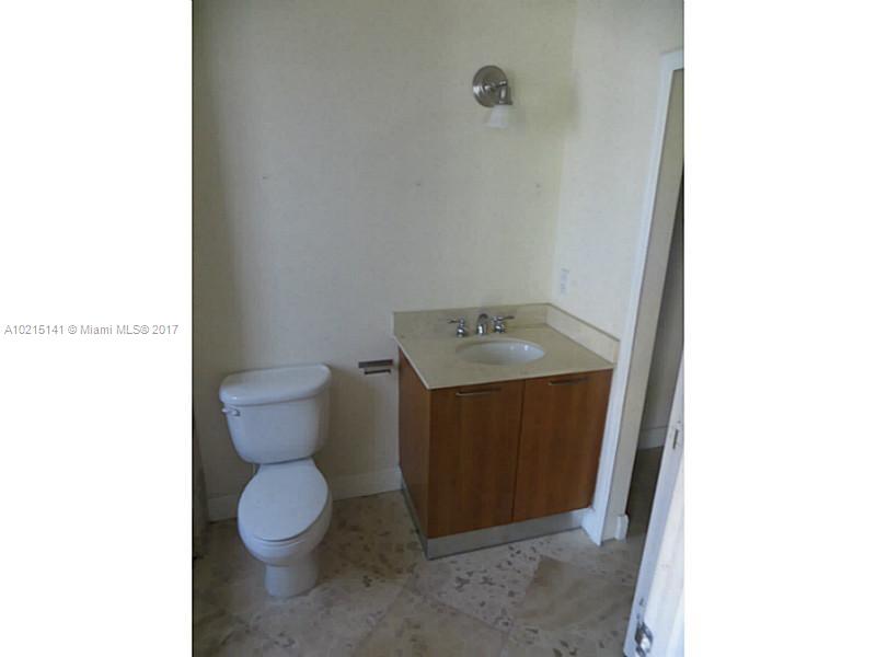 Roads End Village Condo - Residential Lease