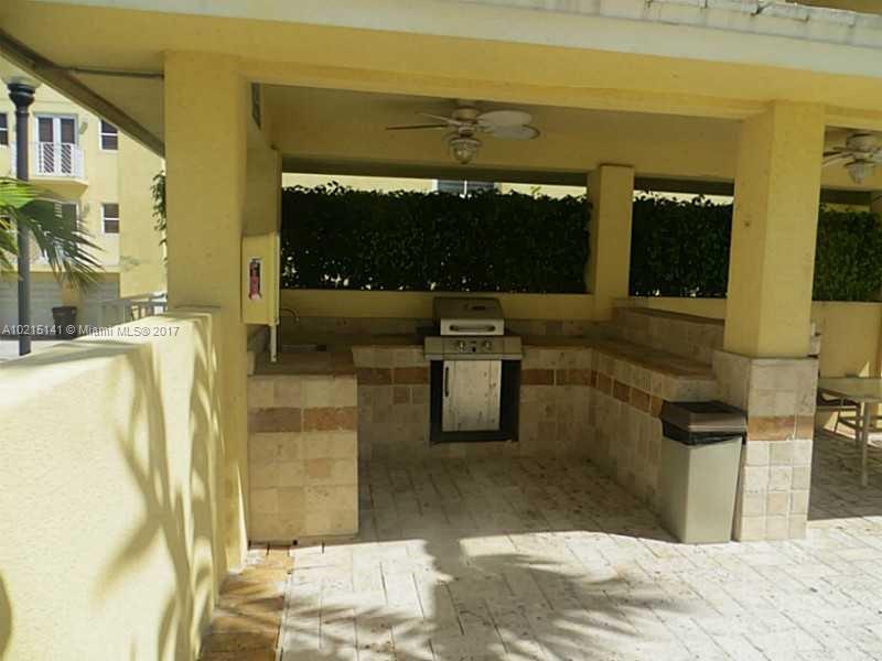 Roads End Village Condo - Residential Lease