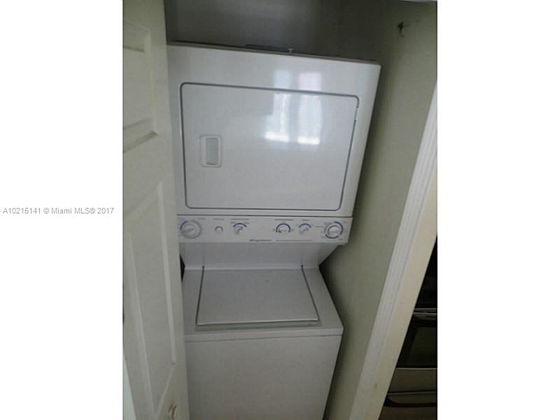 Roads End Village Condo - Residential Lease