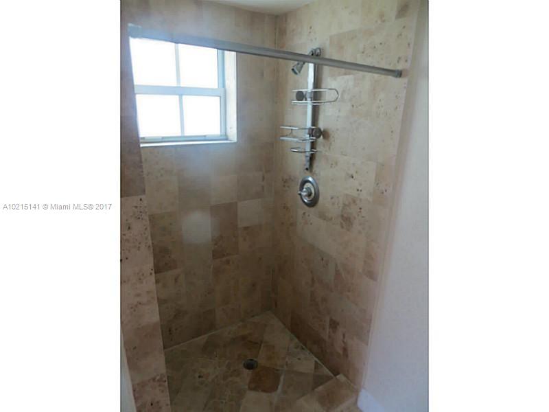 Roads End Village Condo - Residential Lease