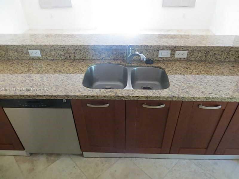 Roads End Village Condo - Residential Lease