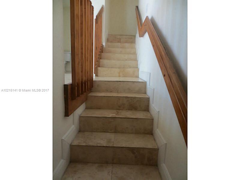 Roads End Village Condo - Residential Lease