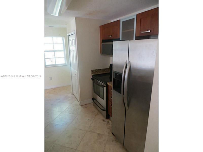 Roads End Village Condo - Residential Lease