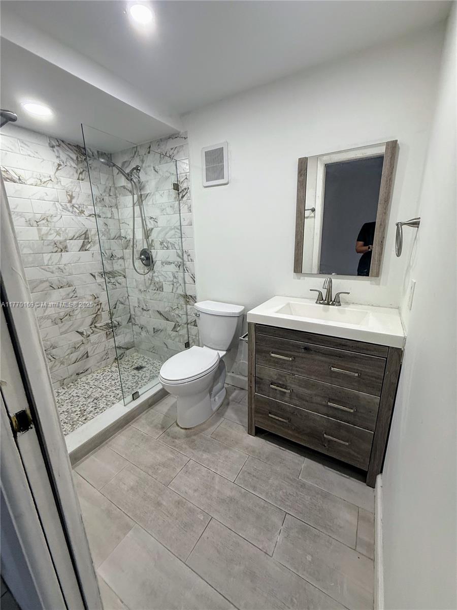 Rental Property at Address Not Disclosed, Miami, Broward County, Florida - Bedrooms: 2 
Bathrooms: 2  - $2,300 MO.