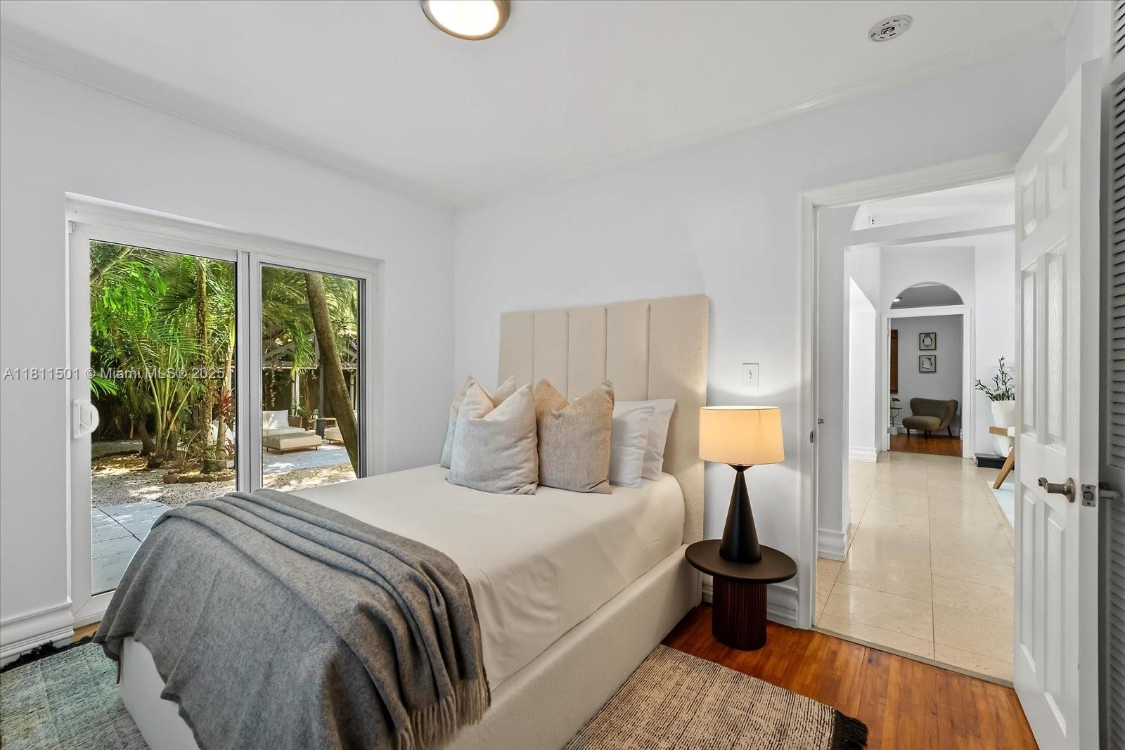 SHERWOOD FOREST - Residential