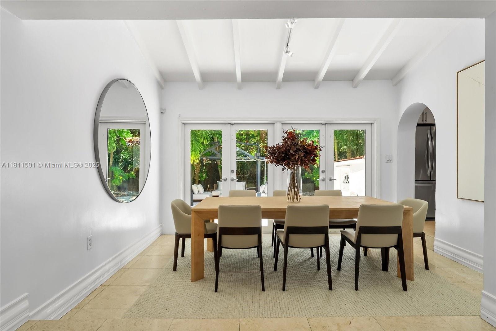 SHERWOOD FOREST - Residential
