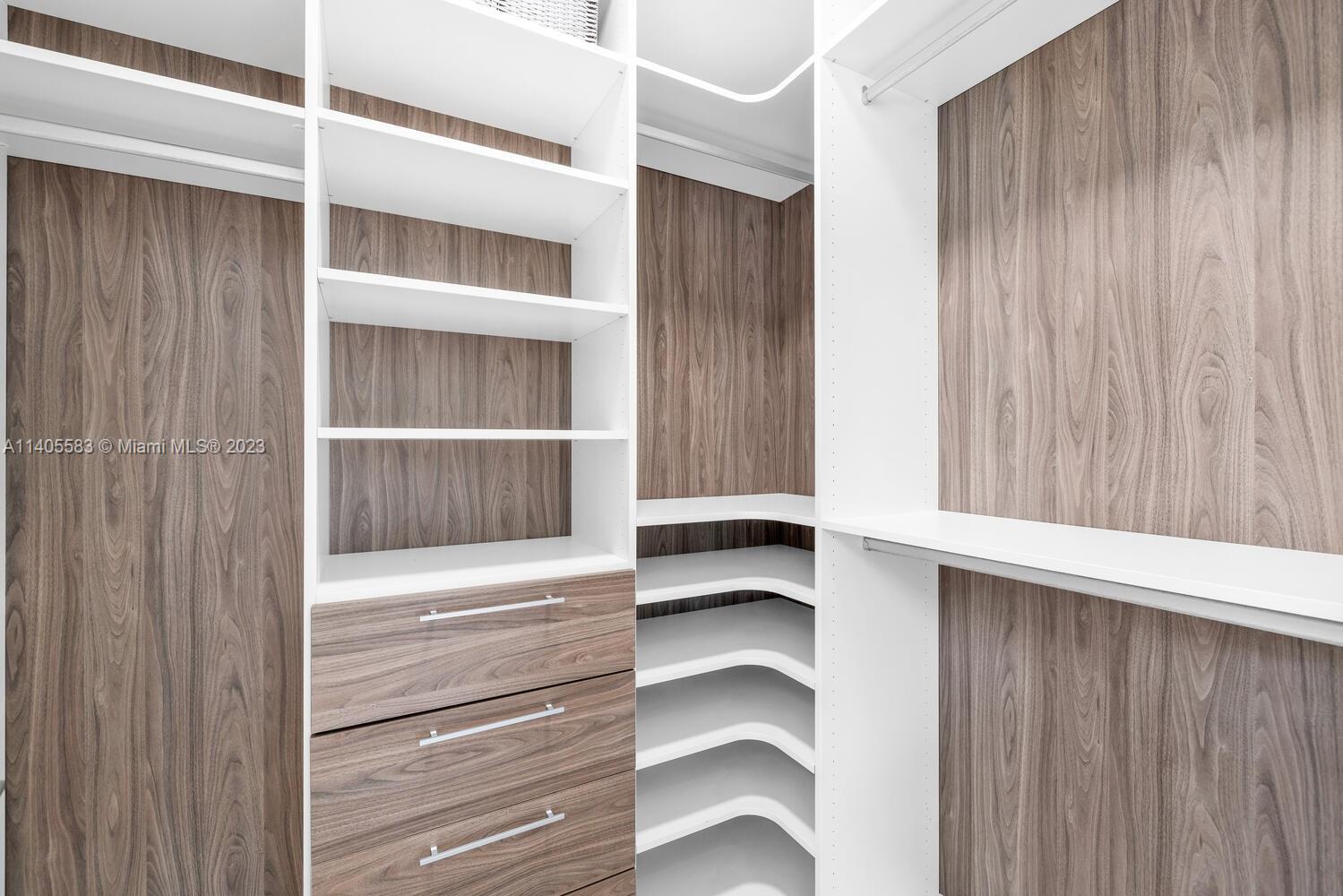 PINE TREE ESTATES - Residential