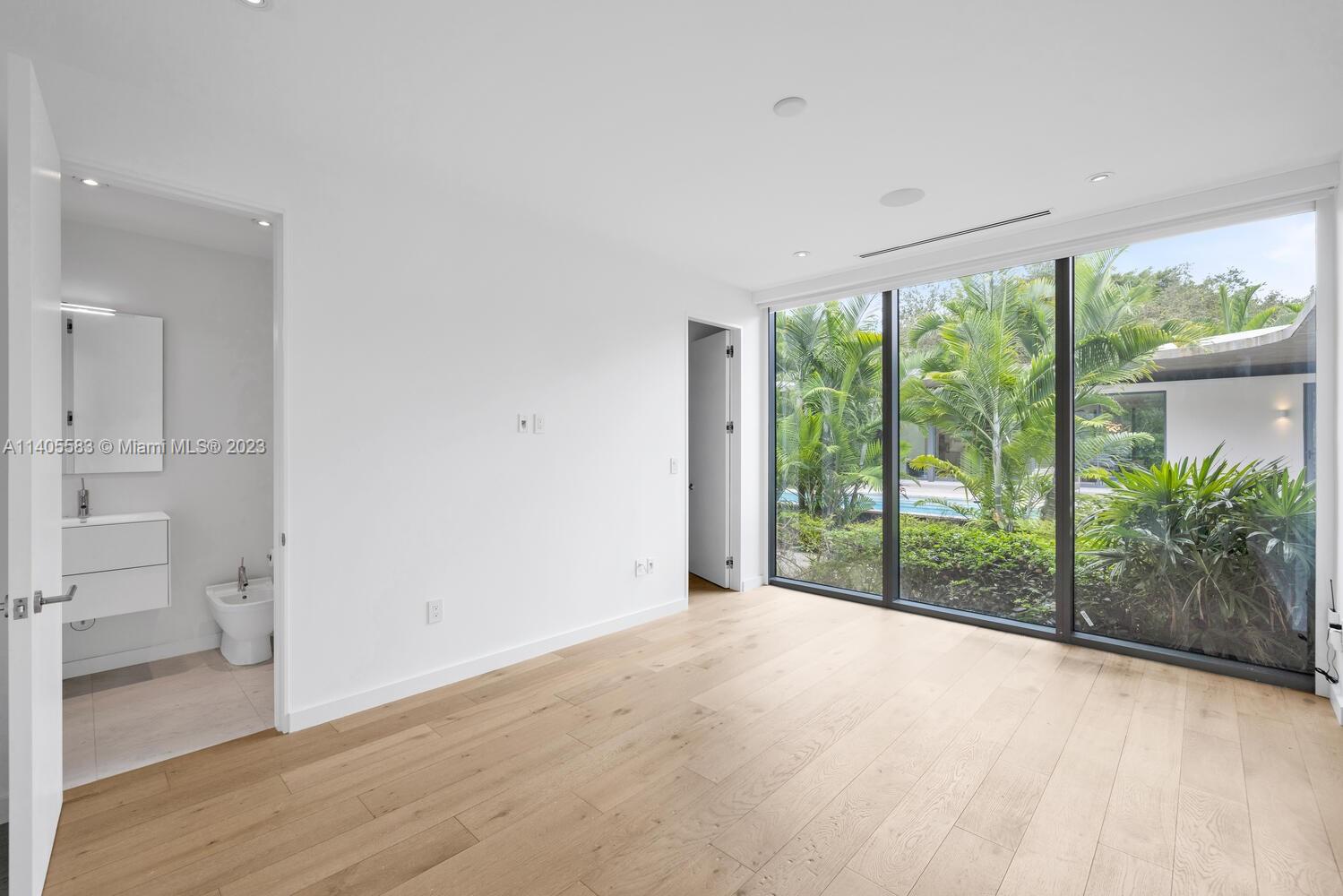 PINE TREE ESTATES - Residential