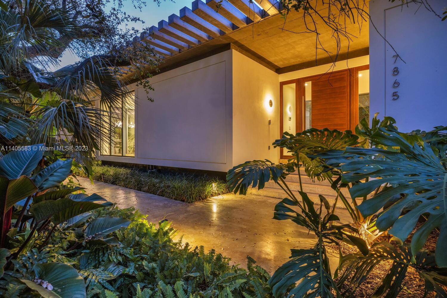 PINE TREE ESTATES - Residential