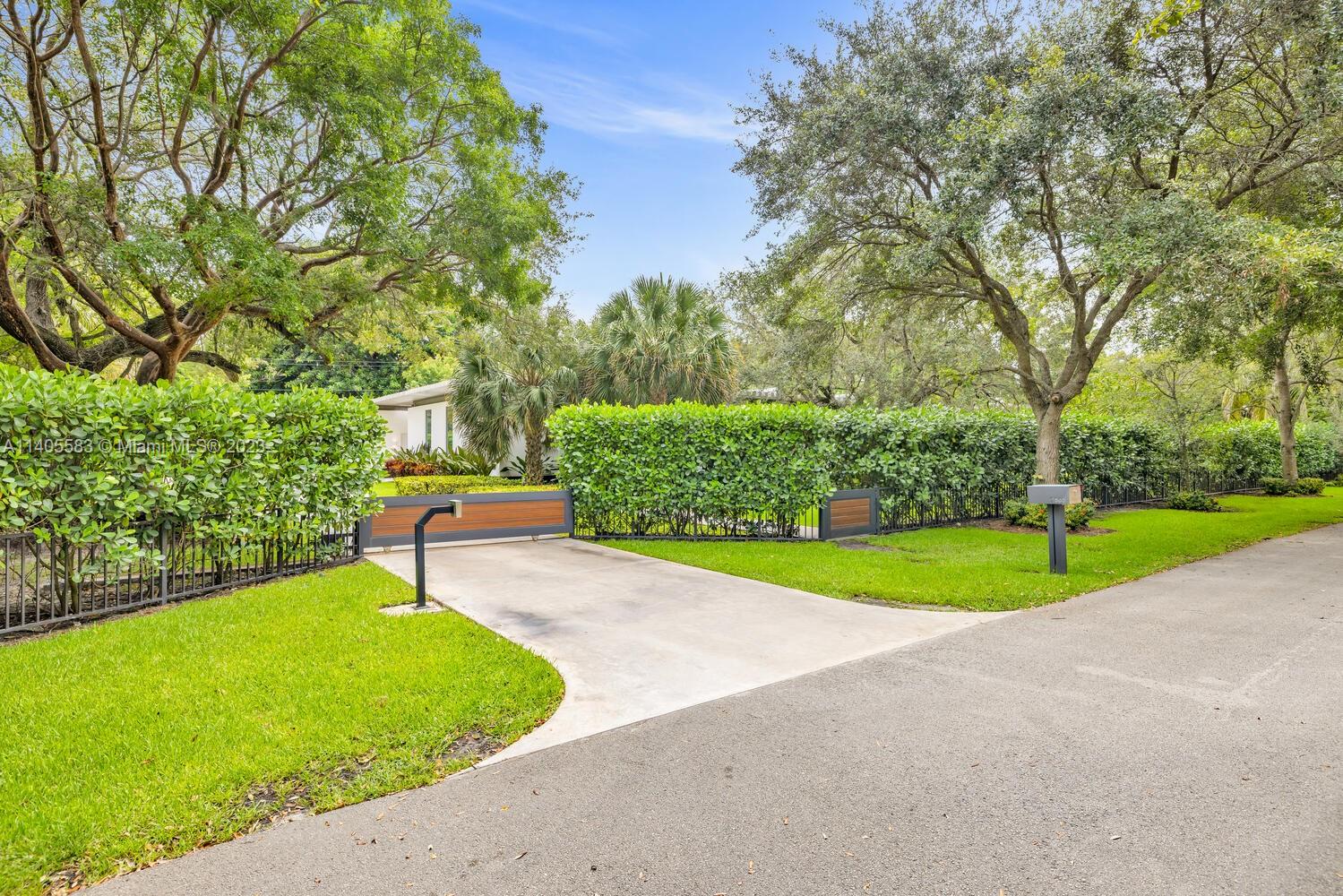 PINE TREE ESTATES - Residential