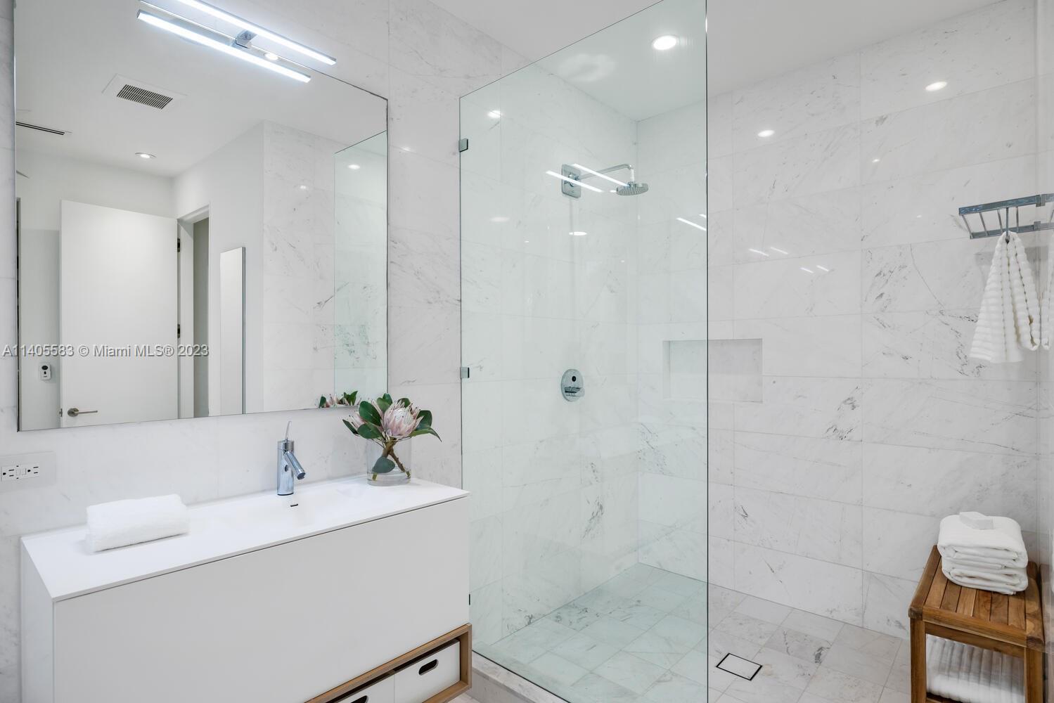 PINE TREE ESTATES - Residential