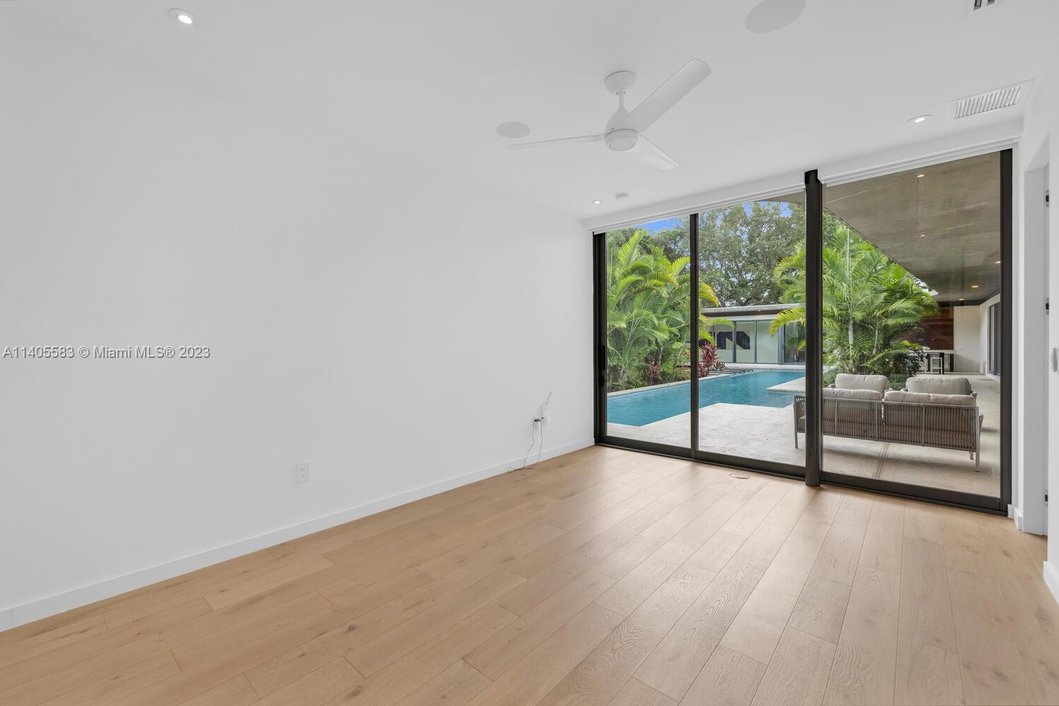 PINE TREE ESTATES - Residential