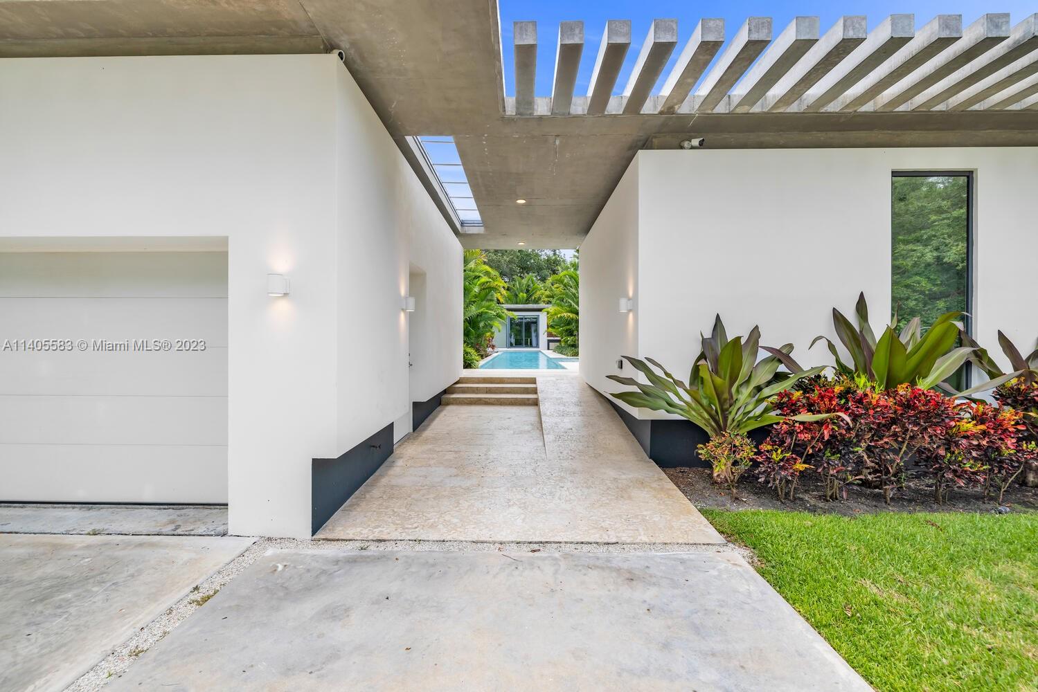 PINE TREE ESTATES - Residential