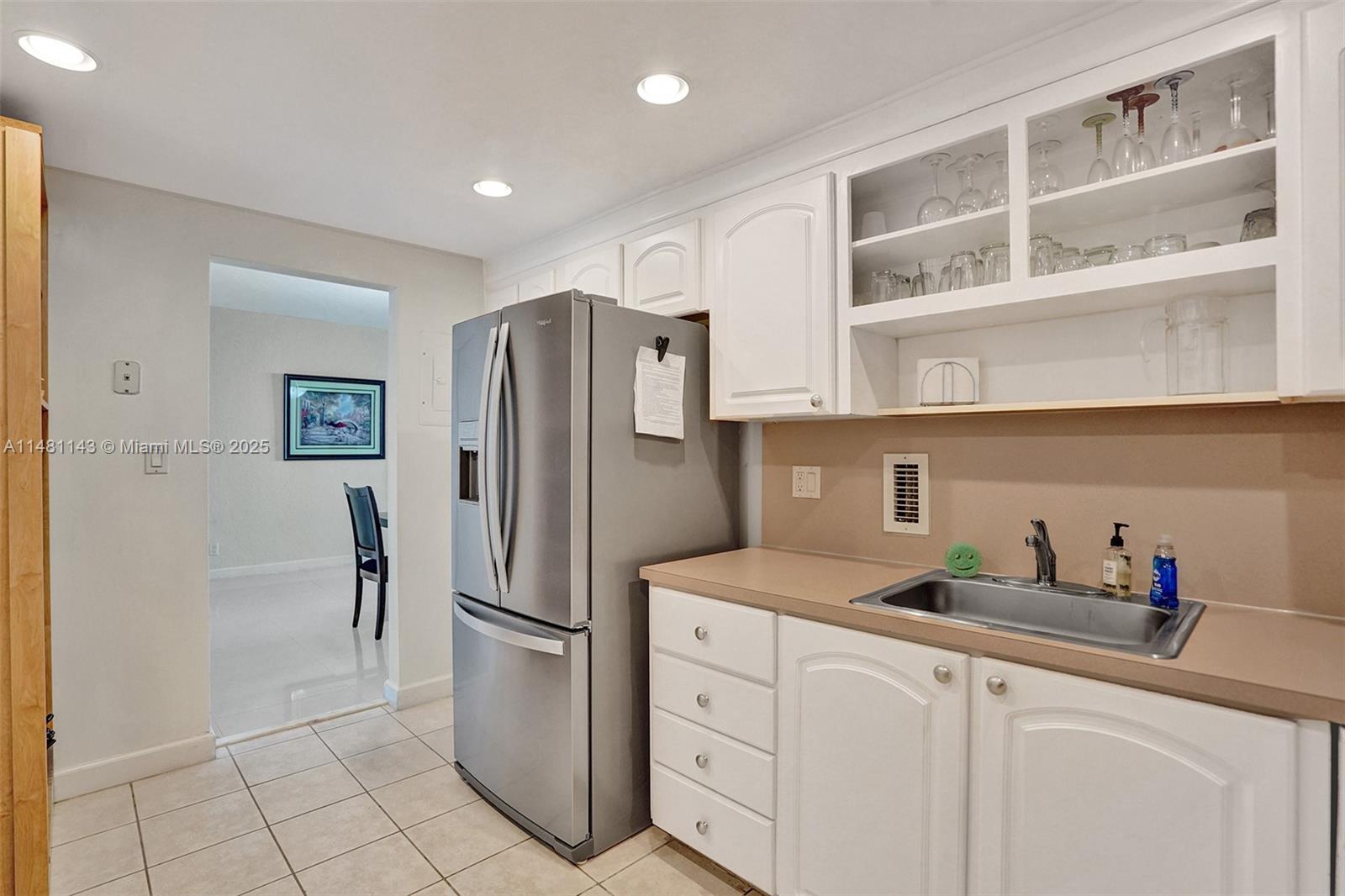 4001 S Ocean Dr 7C