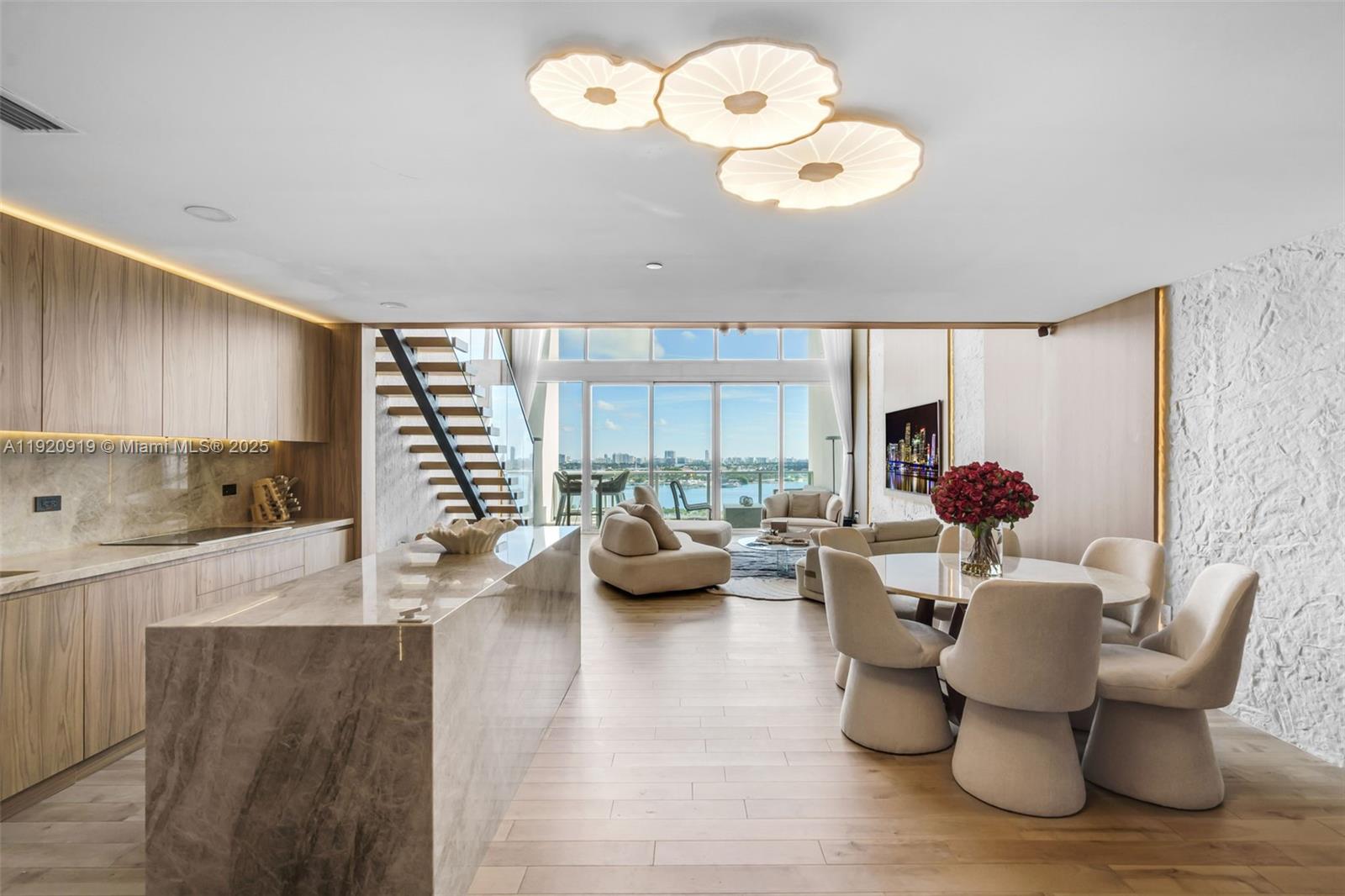 1040 Biscayne Blvd 1403