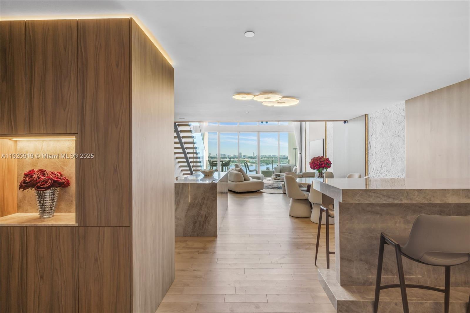 1040 Biscayne Blvd 1403