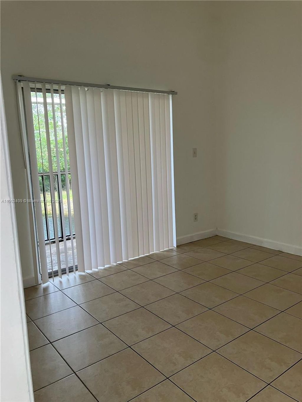 Photo of 601 Cypress Lake Blvd #O14, Deerfield Beach, FL 33064 (MLS # A11902409)