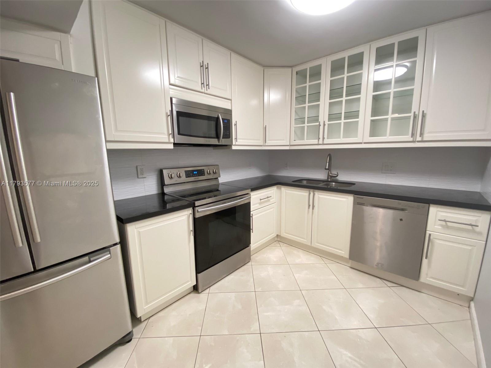 Rental Property at 2500 Parkview Dr 519, Hallandale Beach, Broward County, Florida - Bedrooms: 2 
Bathrooms: 2  - $2,550 MO.
