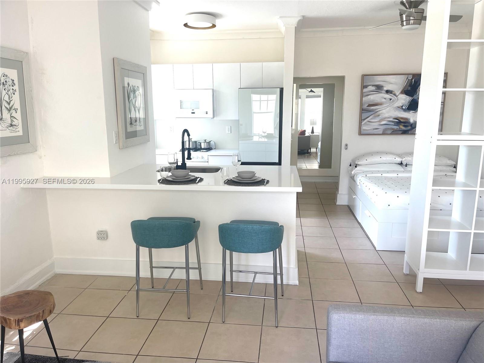 1611 Michigan Ave 27