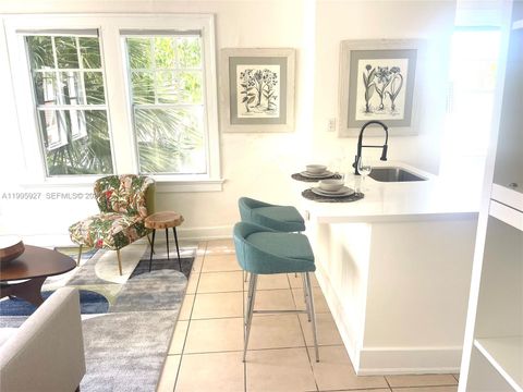 1611 Michigan Ave 27 Miami Beach FL 33139