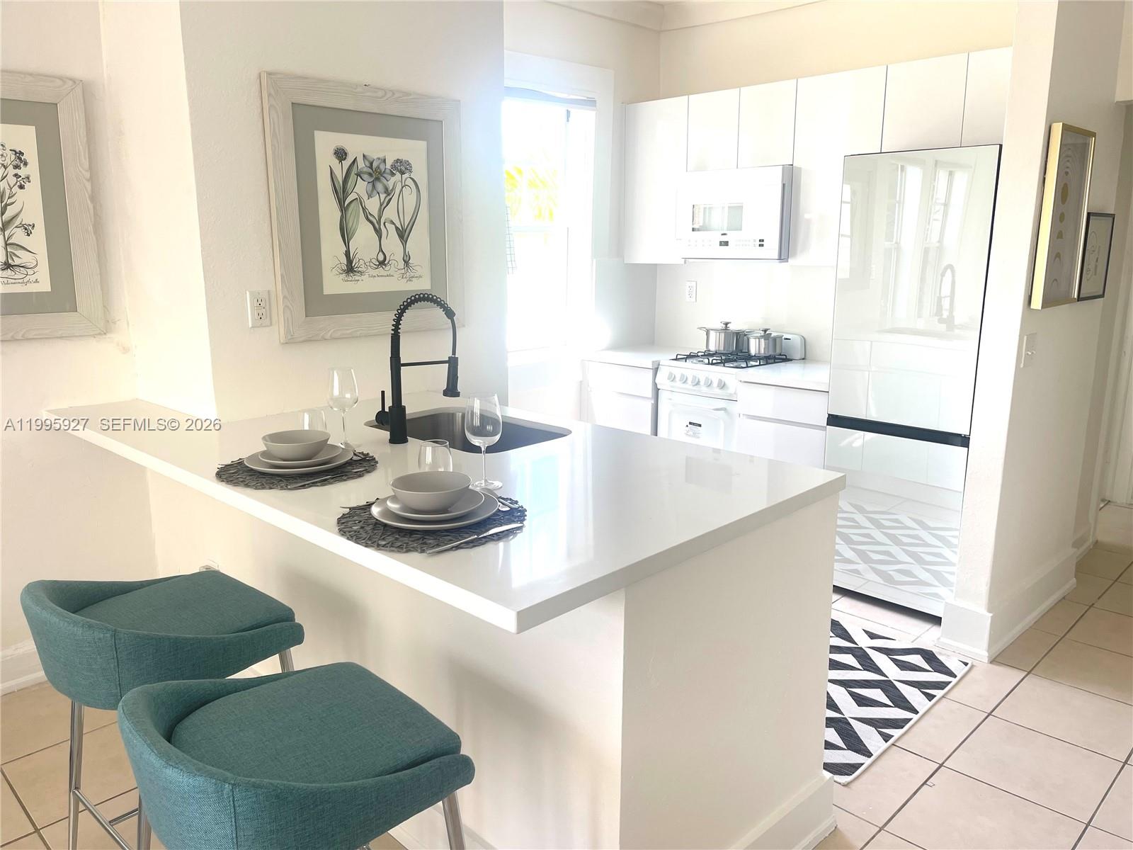 1611 Michigan Ave 27