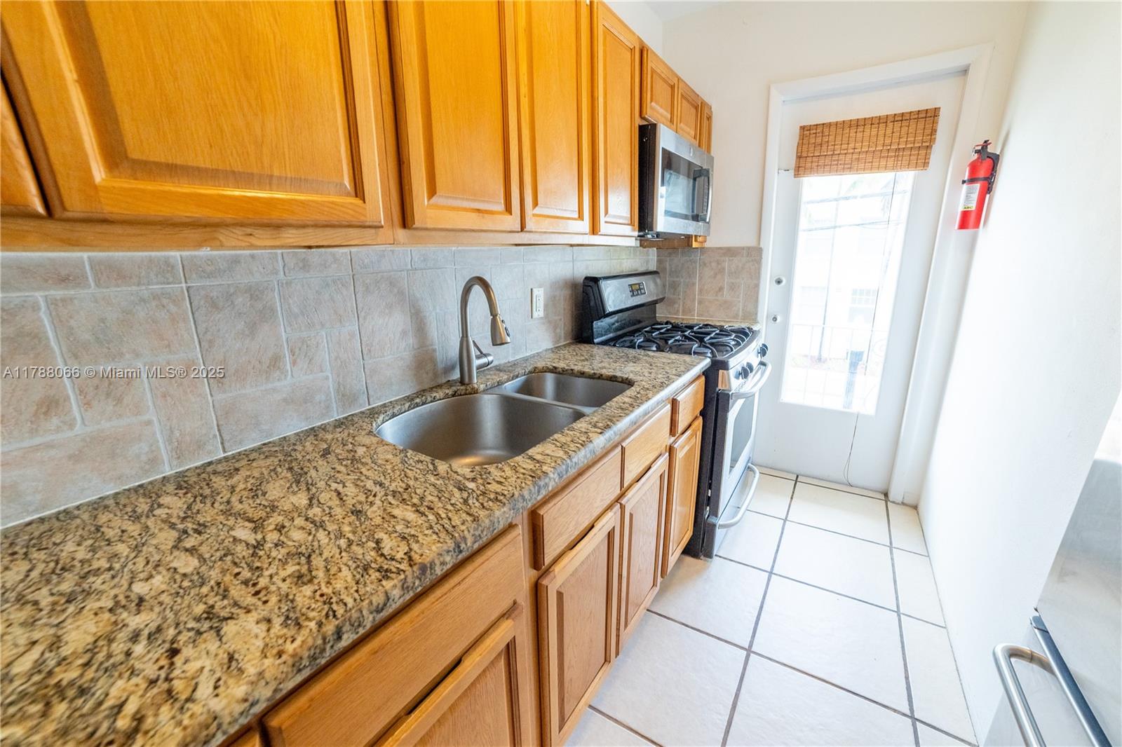 Rental Property at 358 Euclid Ave 8, Miami Beach, Miami-Dade County, Florida - Bedrooms: 1 
Bathrooms: 1  - $2,100 MO.