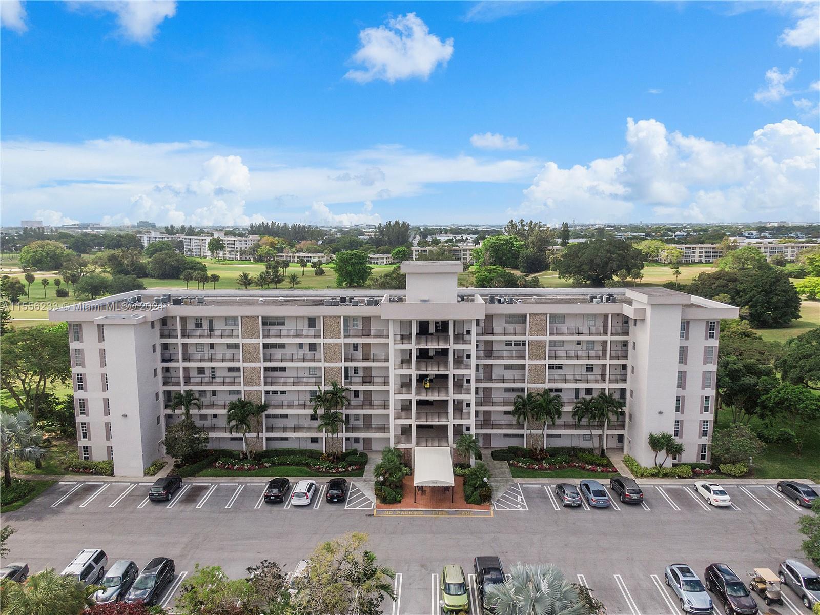 3000 N Palm Aire Dr 403, Pompano Beach, Broward County, Florida - 2 Bedrooms  
2 Bathrooms - 