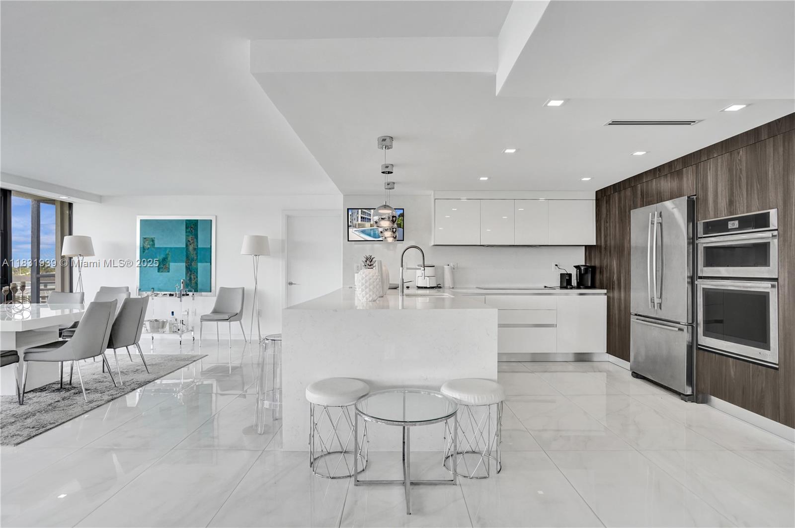 ROGERS EAST CONDO - Residential Lease