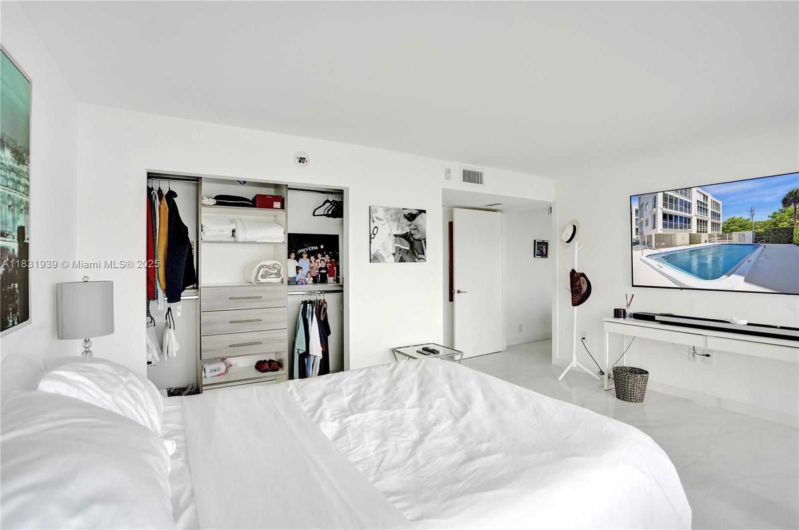 ROGERS EAST CONDO - Residential Lease