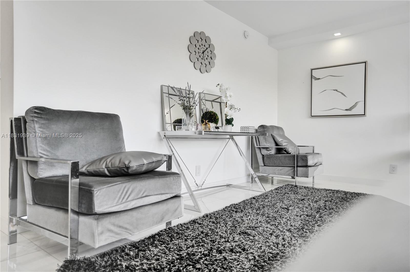 ROGERS EAST CONDO - Residential Lease