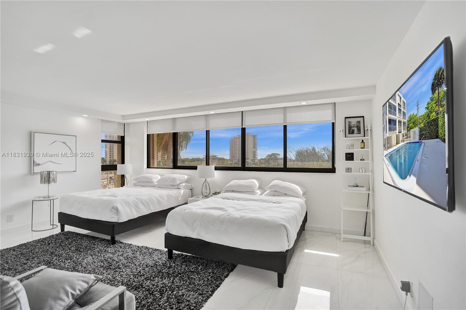 ROGERS EAST CONDO - Residential Lease